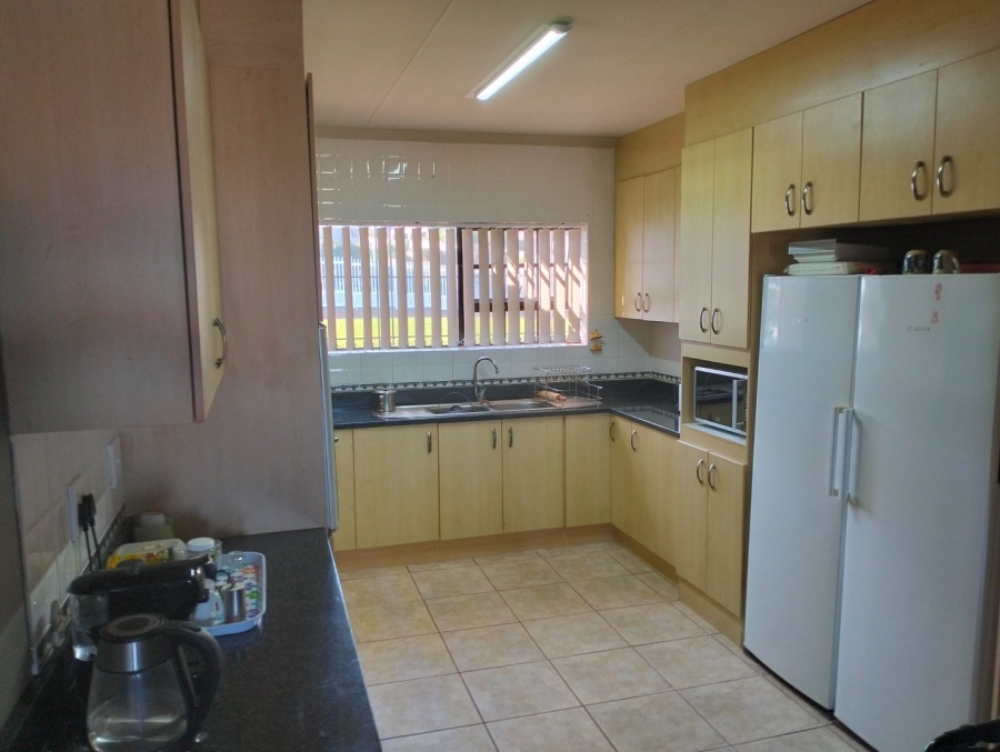 To Let 2 Bedroom Property for Rent in Dana Bay Western Cape